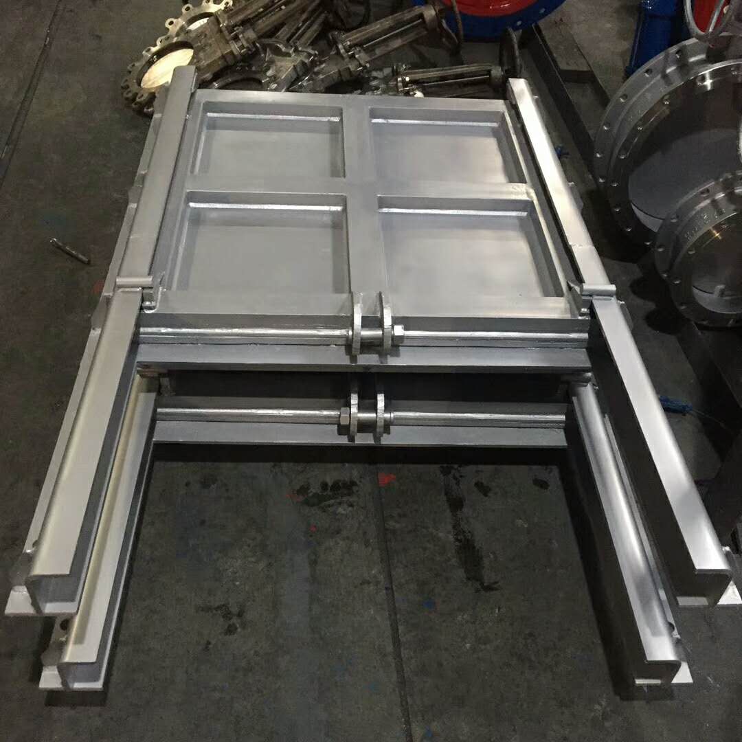 電動(dòng)不銹鋼閘門(mén)